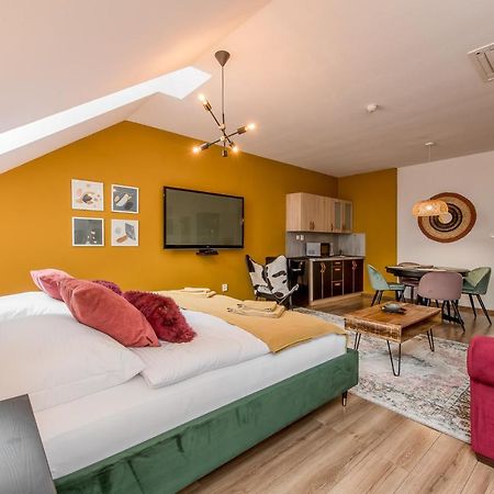 Poetika Apartments Prešov Exteriör bild