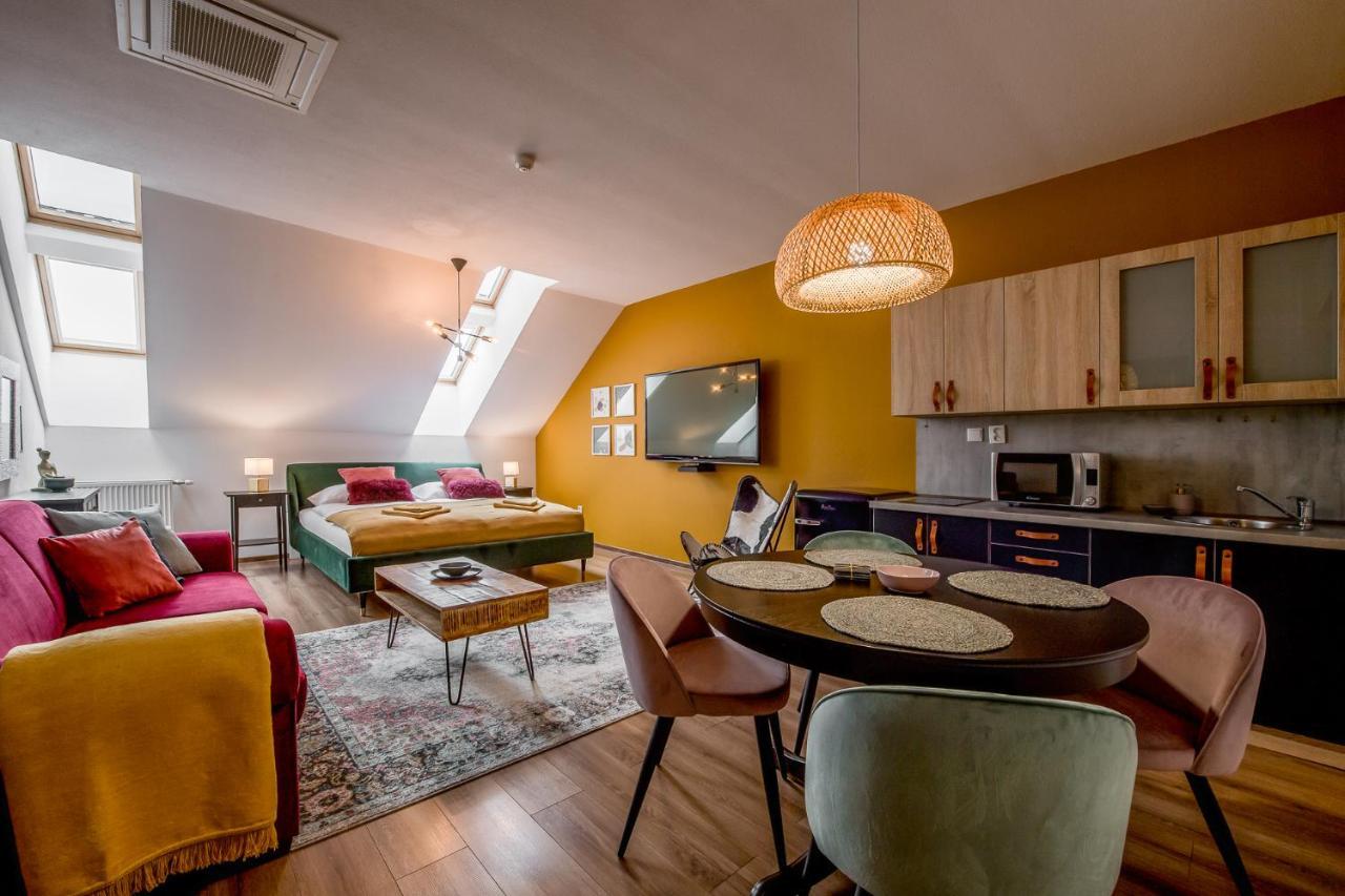Poetika Apartments Prešov Exteriör bild